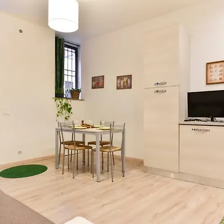 Bmga L Coliseum 1bdr For Couples Appartement