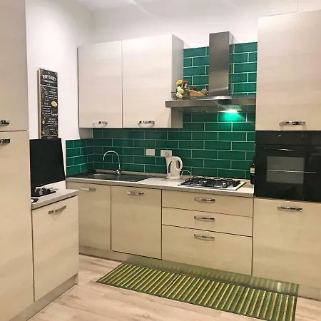 Bmga L Coliseum 1bdr For Couples Appartement