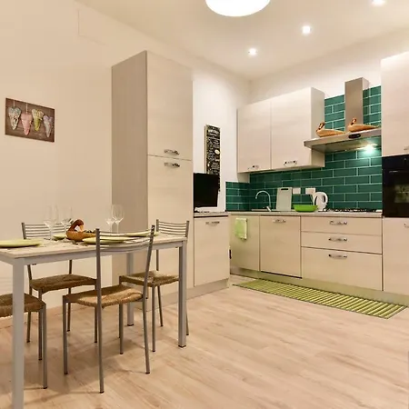 Bmga L Coliseum 1bdr For Couples Appartement